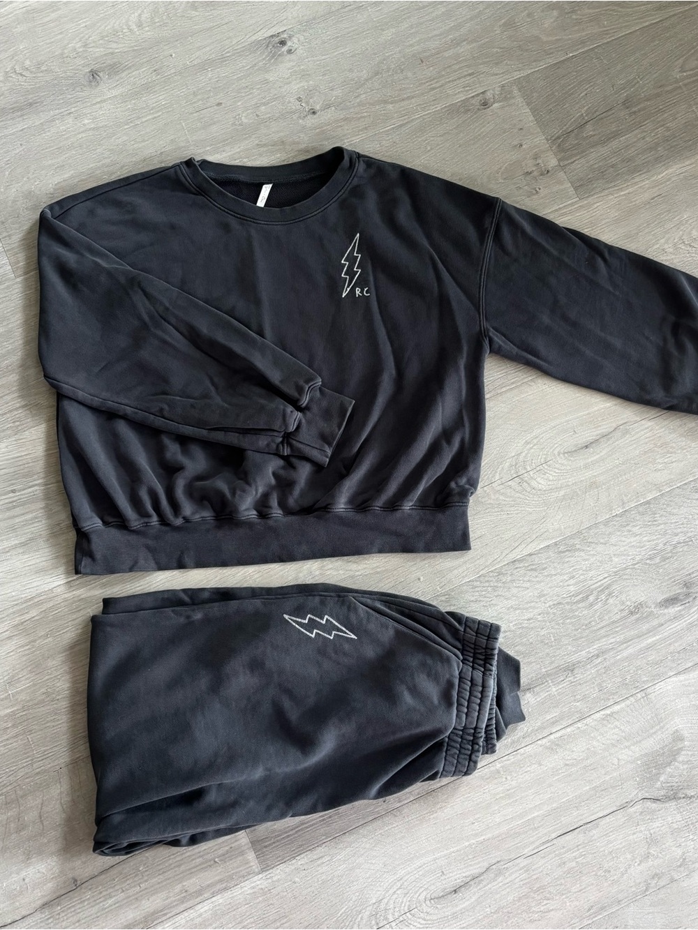 Rylee + Cru Bolt lounge outfit